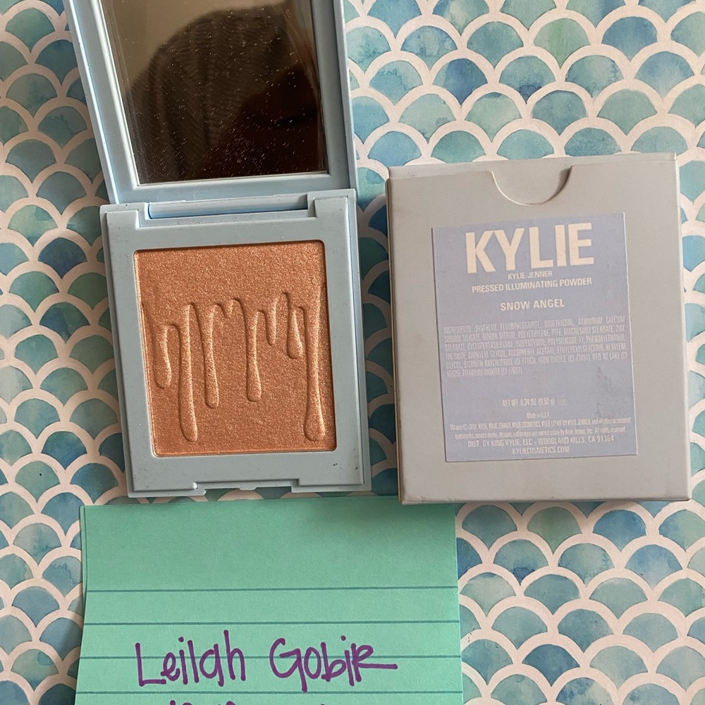Kylie Cosmetics Holiday LE Highlighter - Snow Angel